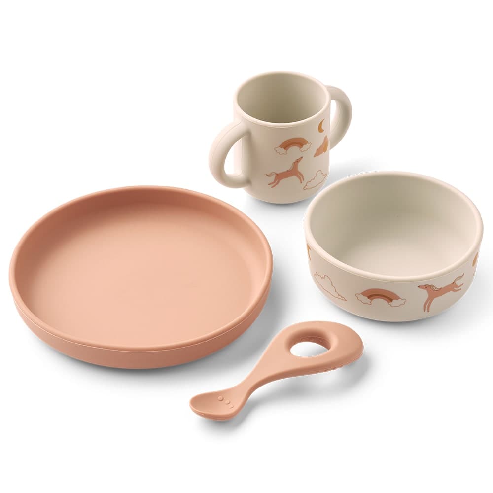 Liewood Vivi Dinnerware Set in playful animal shapes.