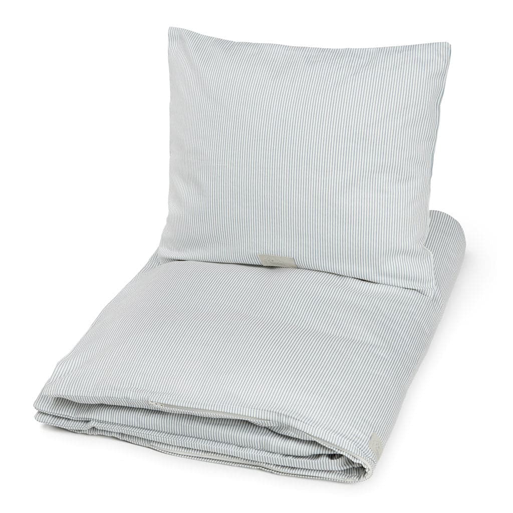 Alaska Export bedding for babies in Classic Stripes Blue design.
